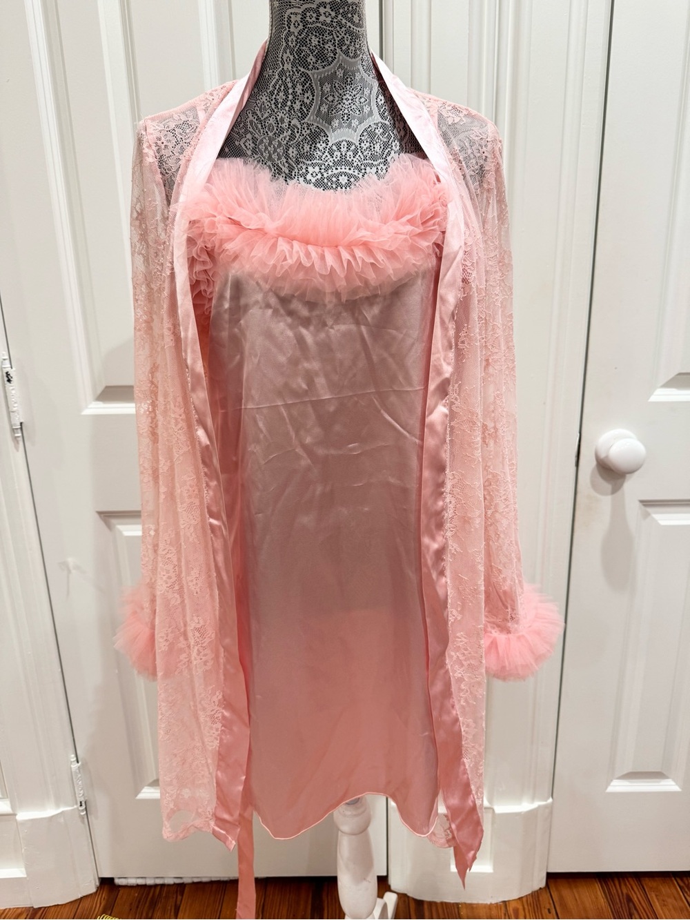 Pink Lace & Tulle Trim Women’s Sleep Chemise and Robe Set Sz L Lingerie Coquette